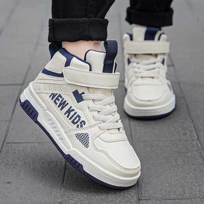 Udendørs sneakers til børn på gaden - poppivie