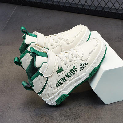 Udendørs sneakers til børn på gaden - poppivie
